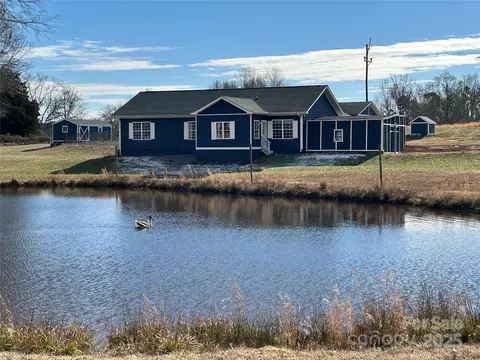 204 Dobbinsville Ext, Ellenboro, NC 28040