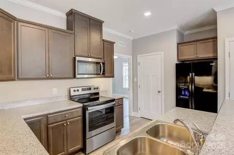 1052 33rd Avenue Ne Loop NE, Hickory, NC 28601 photo 12