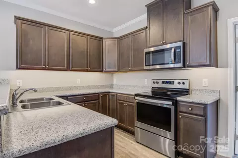 1052 33rd Avenue Ne Loop NE, Hickory, NC 28601 photo 11