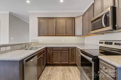 1052 33rd Avenue Ne Loop NE, Hickory, NC 28601 photo 13