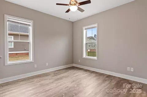 1052 33rd Avenue Ne Loop NE, Hickory, NC 28601 photo 16