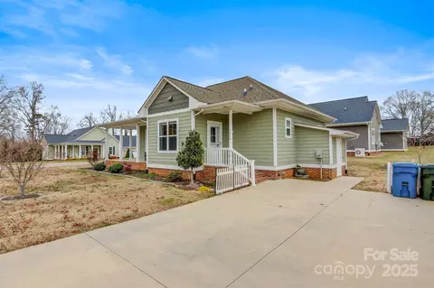 1052 33rd Avenue Ne Loop NE, Hickory, NC 28601 photo 34