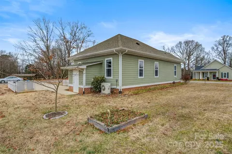 1052 33rd Avenue Ne Loop NE, Hickory, NC 28601 photo 36