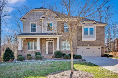 240 Alexandria Dr, Mooresville, NC 28115