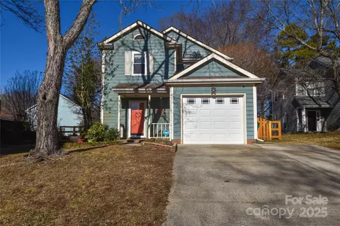 2313 Linda Lou Ct, Charlotte, NC 28213
