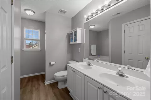 Bath - 3000 Trellis Ln, Monroe, NC 28110 photo 1 of 1