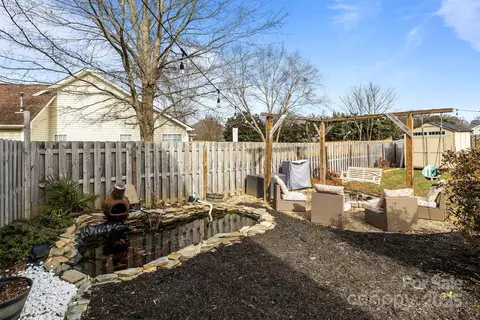 Exterior - 3000 Trellis Ln, Monroe, NC 28110 photo 5 of 6