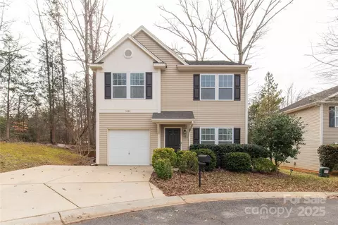 1444 Swaying Branch Ln, Clover, SC 29710