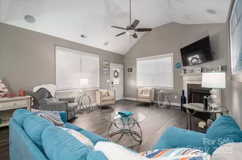 8176 Viscount Ct, Denver, NC 28037 photo 5
