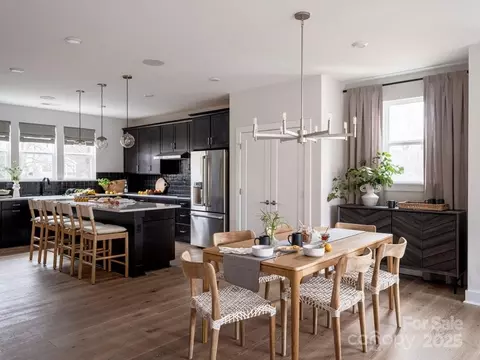 7015 Impulse Ct, Charlotte, NC 28205