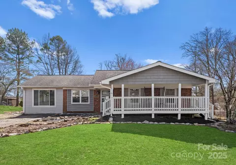 443 Picadilly Ln, Troutman, NC 28166