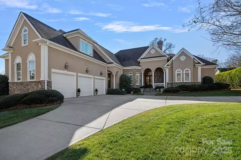 104 Lazenby Dr, Fort Mill, SC 29715