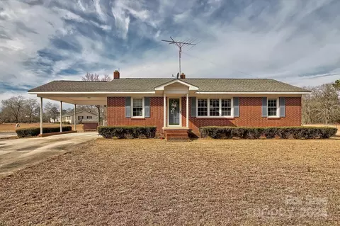 7720 Hal Williams Rd, Kershaw, SC 29067