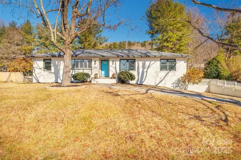 12 Ballantree Dr, Asheville, NC 28803
