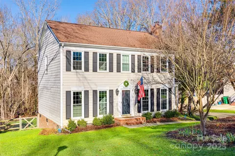 8620 Kirchenbaum Dr, Charlotte, NC 28210