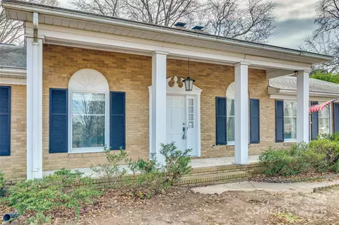 3608 Southwood Dr, Gastonia, NC 28056