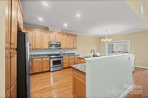 3976 Stadler Ne Dr NE, Conover, NC 28613 photo 8