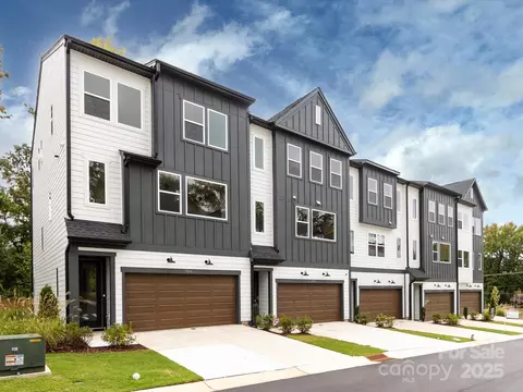 7944 Cedarsmith Ct, Charlotte, NC 28217