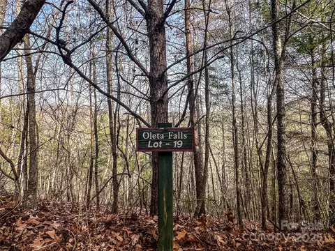 0000 Stepp Ridge Ct, Hendersonville, NC 28792