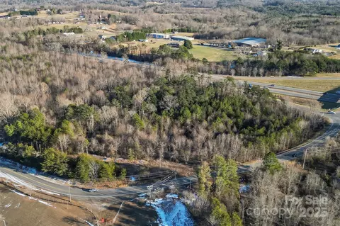 595 Causby Rd, Morganton, NC 28655 photo 4