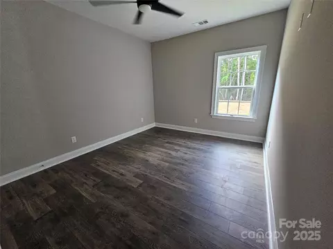 Bedroom - 609 Shiloh Unity Rd, Lancaster, SC 29720 photo 2 of 2