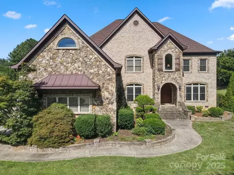 500 Wyndham Ln, Waxhaw, NC 28173