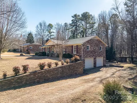133 Devine St, Stanley, NC 28164 photo 2