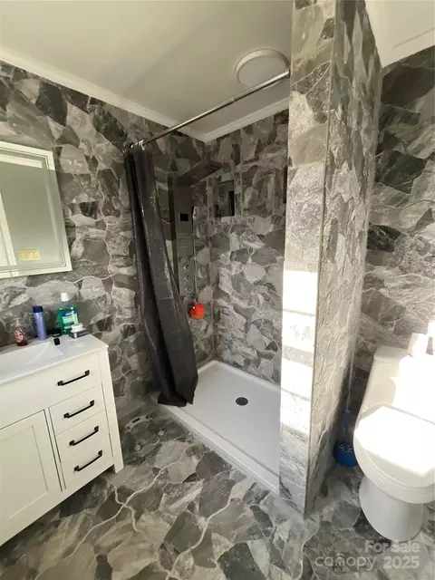 Bath - 205 Main W Ave W, Hildebran, NC 28637 photo 1 of 2