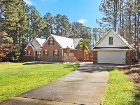 2044 Standing Timber Rd, Lancaster, SC 29720