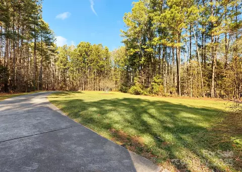 2044 Standing Timber Rd, Lancaster, SC 29720 photo 4