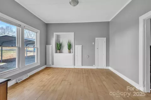 Living - 34 Lee Rd, Stony Point, NC 28678 photo 1 of 4