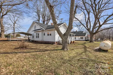 Exterior - 34 Lee Rd, Stony Point, NC 28678 photo 3 of 6