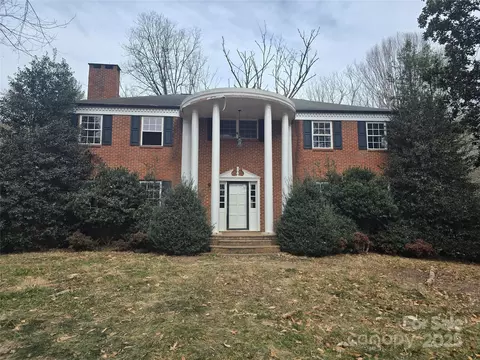 933 Cottrell Hill Rd, Lenoir, NC 28645