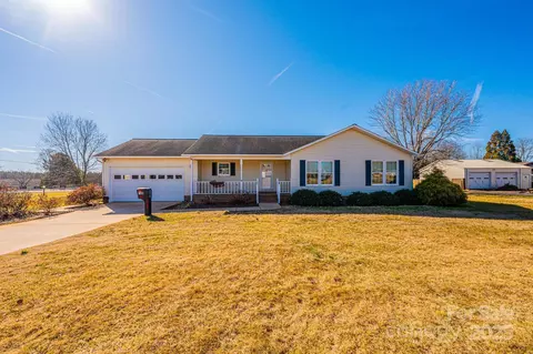 748 Skinner Rd, Shelby, NC 28152