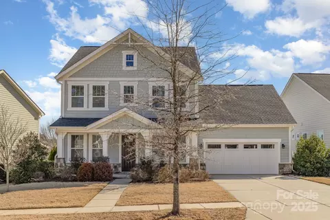 630 Daventry Ct, Clover, SC 29710 photo 2