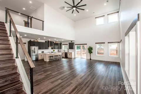 219 Mock Mill Rd, Statesville, NC 28677
