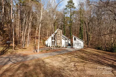 Exterior - 950 Lenhaven St, Concord, NC 28025 photo 2 of 7