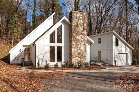 Exterior - 950 Lenhaven St, Concord, NC 28025 photo 5 of 7