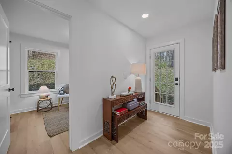 Entry Way - 950 Lenhaven St, Concord, NC 28025 photo 5 of 7