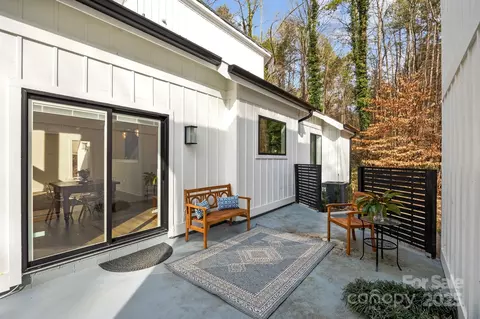 Exterior - 950 Lenhaven St, Concord, NC 28025 photo 4 of 7