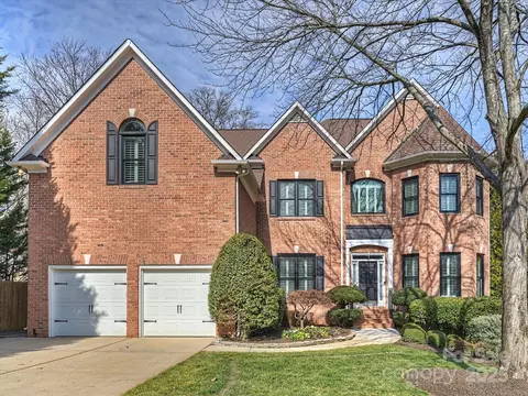 3827 Bramwyck Dr, Charlotte, NC 28210