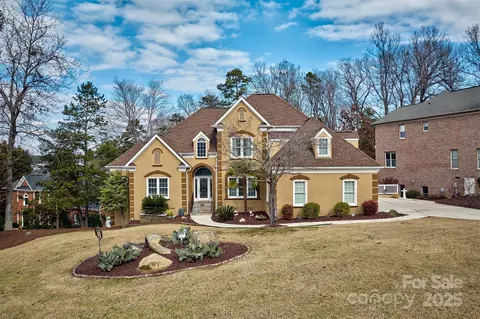 15816 Feeny Ct, Charlotte, NC 28278