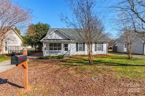 210 Lauren Dr, Indian Trail, NC 28079
