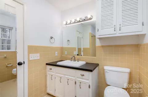 Bath - 330 Regency Rd, Salisbury, NC 28147 photo 2 of 2