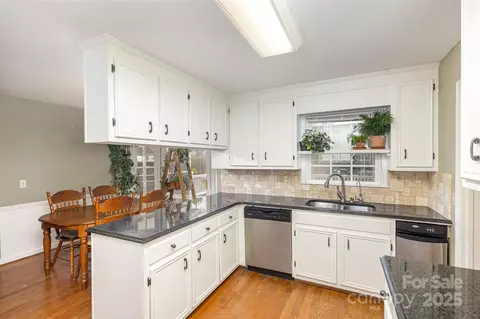 Kitchen - 330 Regency Rd, Salisbury, NC 28147 photo 4 of 4