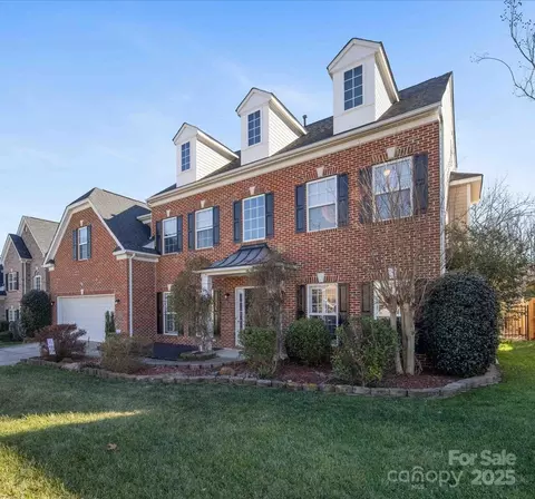 8440 Mossy Cup Trl, Harrisburg, NC 28075