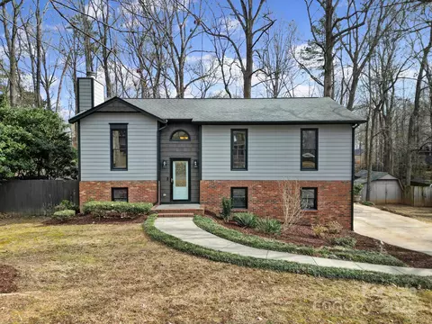 204 Swamp Fox Dr, Fort Mill, SC 29715