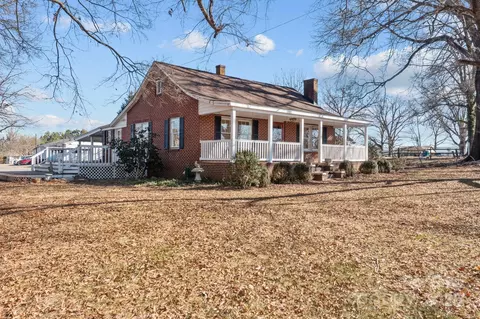 2614 S Us 321 Hwy, Newton, NC 28658