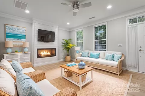 135 Singleton Rd, Mooresville, NC 28117