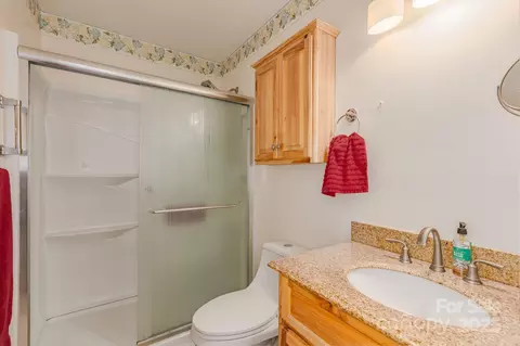 Bath - 161 Maple Ave, Marion, NC 28752 photo 1 of 1